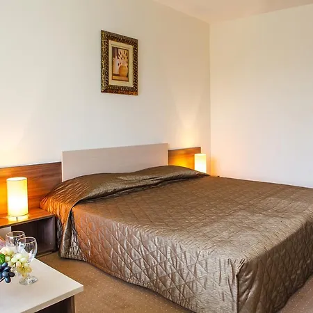 Sveta Elena 4*